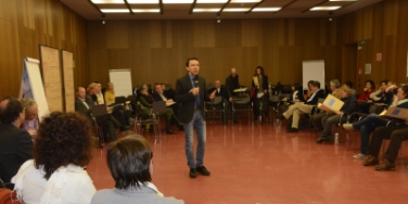 L'assessore Christian Tommasini ha aperto i lavori della Giornata dell'educazione permanente dedicata al Mercato delle cooperazioni (Foto: USP/A.Mair)