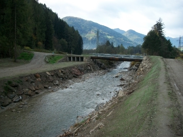 Il nuovo ponte sopra il rio Vizze (Foto USP/Ripartizione opere idrauliche)
