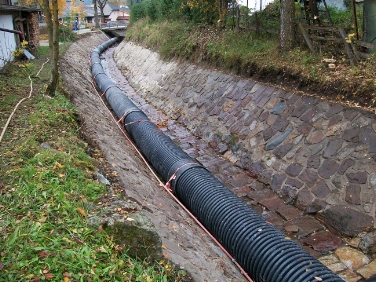 Lavori di messa in sicurezza del corso inferiore del rio San Silvestro (Foto Ripartizione opere idrauliche)