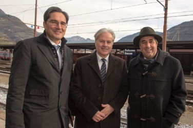 Sopralluogo alla stazione di Bolzano: il presidente Kompatscher, Carlo De Vito di Ferrovie e il sindaco Spagnolli. Foto: USP/ohn.