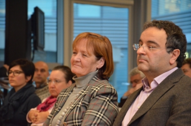 L'assessora Stocker ed il direttore Critelli nel corso del convegno sullo studio del Fondo Sociale Europeo