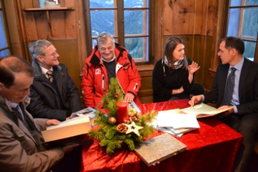 L'assessore Mussner nel corso della presentazione del catalogo