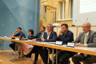 Proseguire nell'ampliamento della banda larga con i Comuni: l'impegno dell'assessora Deeg nel 2015