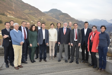 Gli esperti con l'assessore Richard Theiner e Franz Fischler. (Foto USP/rm)