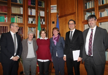Il presidente Kompatscher e l'assessora Stocker dalla ministro Lorenzin. Foto: USP/Schwienbacher.