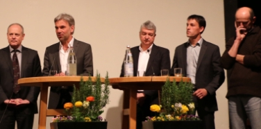 L'assessore Schuler con (da sin.) i presidenti di Bauernbund Tiefenthaler, Consorzio mela Kössler, Centro consulenza Santer, Bioland Oberhollenzer
