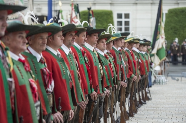 Gli Schützen dei tre territori - Foto: Land Tirol/Berger