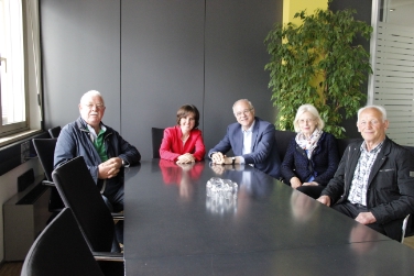 L'assessora Deeg ha incontrato i rappresentanti della terza età (Foto USP/Hannes Wisthaler)