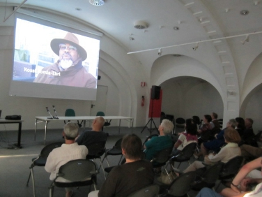 La proiezione del film "Tutti i frutti" al Centro Trevi a Bolzano per il progetto "Voluntariat per les llengües" (Foto: USP/Rip.Cultura Italiana)