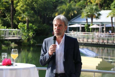 L'assessore Arnold Schuler ai Giardini di Castel Trauttmansdorff, al cui interno trova posto il Touriseum