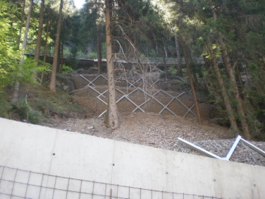 L'intervento presto concluso lungo la provinciale a Redagno/Aldino ha stabilizzato globalmente l'intero versante dalla riva orografica sinistra del Rio Nero (Foto: USP/Uff.Tec.StradeCentro-Sud)
