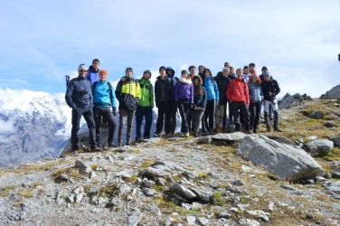 I partecipanti al campo glaciologico con lo sfondo dell'Ortles