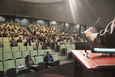 Circa 200 dirigenti dell'amministrazione provinciale hanno partecipato al convegno dell'EURAC