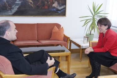 Ruolo e valore della famiglia al centro del colloquio fra il vescovo Muser e l'assessora Deeg (Foto USP/rm)