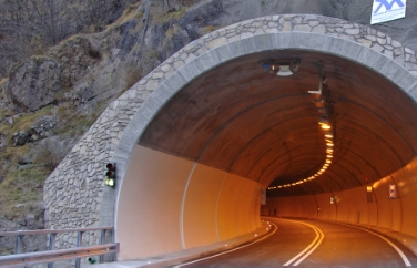Prosegue l'impegno della Provincia per potenziare ulteriormente la sicurezza stradale nelle gallerie