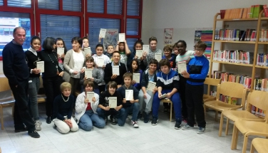 Libriamoci: l'assessore Tommasini protagonista con i ragazzi delle "Fermi"