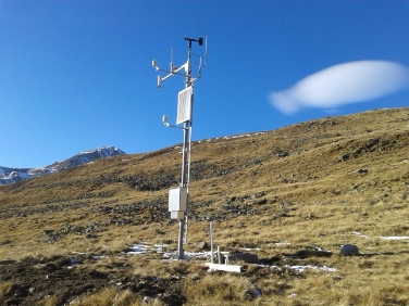 Una delle nuove stazioni nivo-metereologiche: la stazione di Melago Monte Pratzen a 2450 metri di quota in Vallelunga (Foto: USP/ServizioMeteoProvinciale)