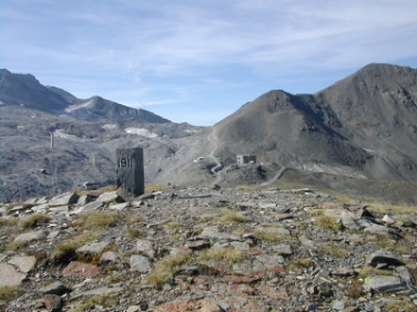 Certezza dei confini in Alto Adige grazie a sistema di registrazione innovativo. Un cippo confinario