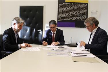 Schuler, Kompatscher e Schatzer firmano l'accordo per il finanziamento dei Comuni altoatesini