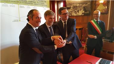 Unità di intenti sulla Pusteria-Cadore: il presidente Kompatscher con il ministro Delrio e il governatore Zaia