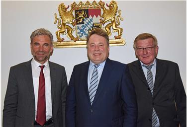 Il tavolo tecnico a Monaco con l'assessore Schuler. Foto Ministero bavarese agricoltura