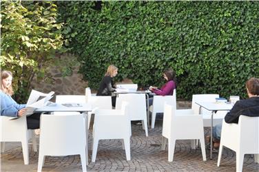 Riaperto al pubblico il cortile di lettura a cielo aperto della biblioteca Teßmann