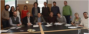 Giovani Casa e Lavoro: gli assessori Tommasini e Mussner al tavolo congiunto con i rappresentanti delle tre Consulte giovani provinciali (Foto: USP/L.Canins)