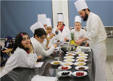 Gli allievi in piena azione con il loro chef