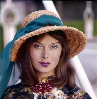 L'attrice bolzanina Maria Luisa Mangini, in arte Dorian Gray. L'immagine è esposta alla mostra "Chiamatemi Diva"