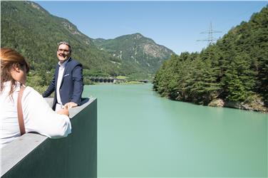 Autonomia e sguardo al futuro: Kompatscher nel forte di Fortezza (Foto USP/ohn)