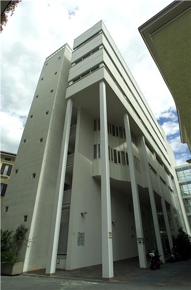 Il Palazzo provinciale 3 in Piazza Magnago a Bolzano