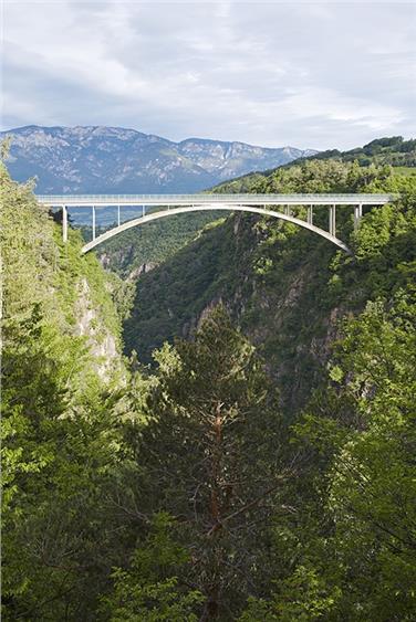 Il ponte di Aldino è il più lungo dell'Alto Adige (Foto USP)