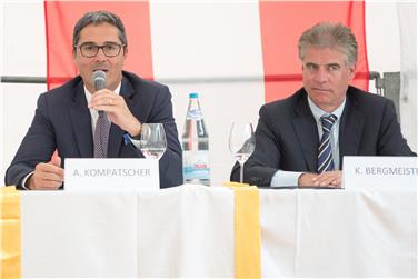 Il presidente della giunta, Arno Kompatscher, con il presidente di BBT SE, Konrad Bergmeister