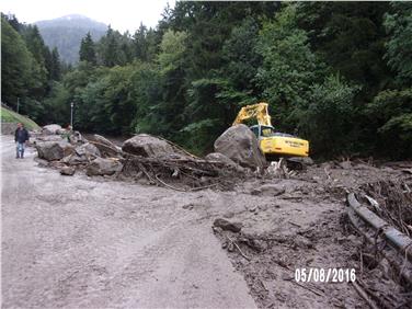 Proseguono i lavori di sgombero dopo le precipitazioni di inizio agosto. Foto USP/Ufficio sistemazione bacini montani ovest