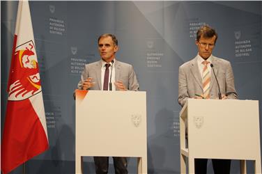 Dialogo e partecipazione: i pilastri del disegno di legge su territorio e paesaggio illustrati da Theiner e Aschbacher (Foto USP/mb)