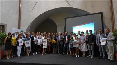 Foto di gruppo per i vincitori dei CasaClima Award 2016 (Foto USP/Agenzia CasaClima)