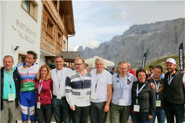 Progetto comune per la mobilità sostenibile: Demetz, Parmesani, Testor, Theiner, Gilmozzi, Mussner, De Col, Morandini, Pitscheider, Campisi (Foto USP/rc)