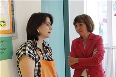 L'assesora Deeg con la presidente dell'Elki Christine Mulser Foto USP rm