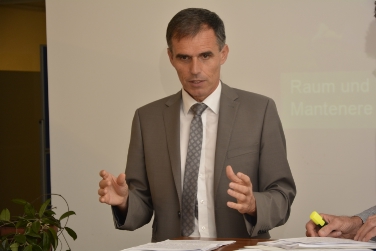 Theiner ha spiegato le principali modifiche di fondo che dovranno confluire nel nuovo testo di legge (Foto USP/rm)