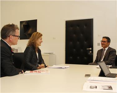 Il presidente Arno Kompatscher ha incontrato la delegata austriaca per l'economia, Gudrun Hager. Foto: USP/mb