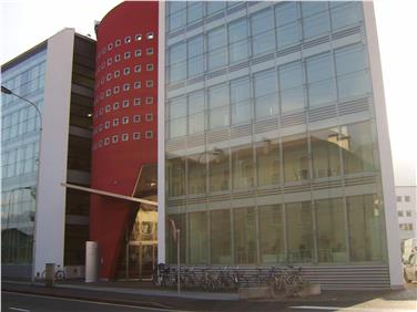 La sede della Ripartizione lavoro in via Gamper a Bolzano