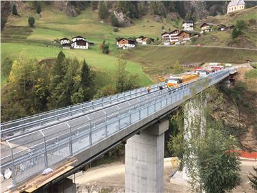 Dopo le prove di carico, da lunedì 24 percorribile il ponte di Corvara in Passiria
