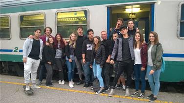 Gli studenti e gli operatori che partecipano al progetto "Trainfrieds"