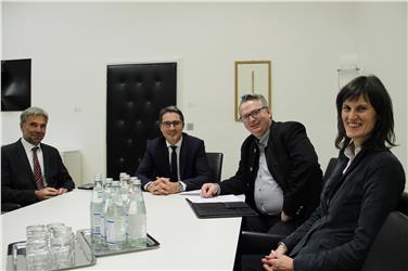 Incontro con i vertici della Federazione latterie: Schuler, Kompatscher, Reinalter e Kaser (Foto USP/mb)