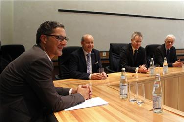L'incontro del presidente Kompatscher con la delegazione slovena (Foto USP/mb)