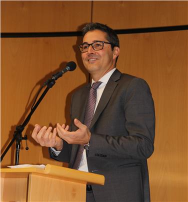 "Attraversiamo una fase di grandi cambiamenti". L'intervento del presidente Arno Kompatscher (Foto USP/rm)