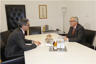 Il colloquio privato fra Kompatscher e Juncker a Palazzo Widmann (Foto USP/Oskar Verant)