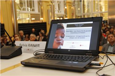 Molto seguito il convegno tenutosi oggi a Palazzo Widmann sul tema “Frühe Hilfen - Sostegni precoci”