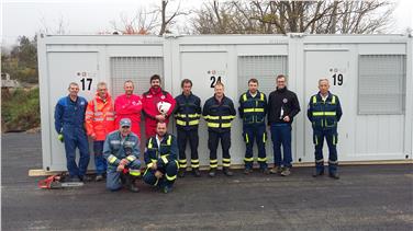 Dietro, da sin. Georg Pircher, Johann Thaler, Andrea Brioschi, Marco Rizzo, Patrick Kager, Heinrich Kasal, Stefan Masoner, Andreas Simmerle, Giuseppe Giuliani. Davanti, da sin. Herbert e Walter Weithaler a Norcia. Foto: CB/Thomas Holzknecht