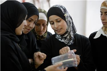 Tra i progetti sostenuti dalla Provincia di Bolzano in Palestina, ve n'è uno dedicato in maniera particolare alle donne (Foto USP)
